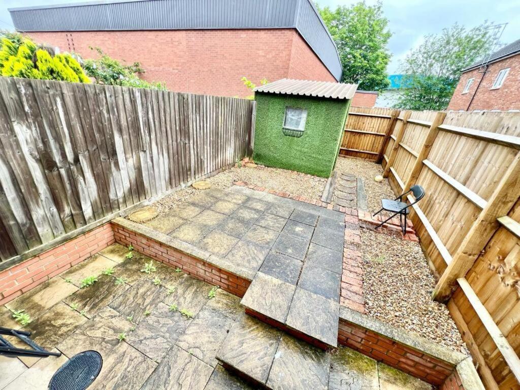 Lovely Spacious Room Near Train Station And University Dallington  外观 照片