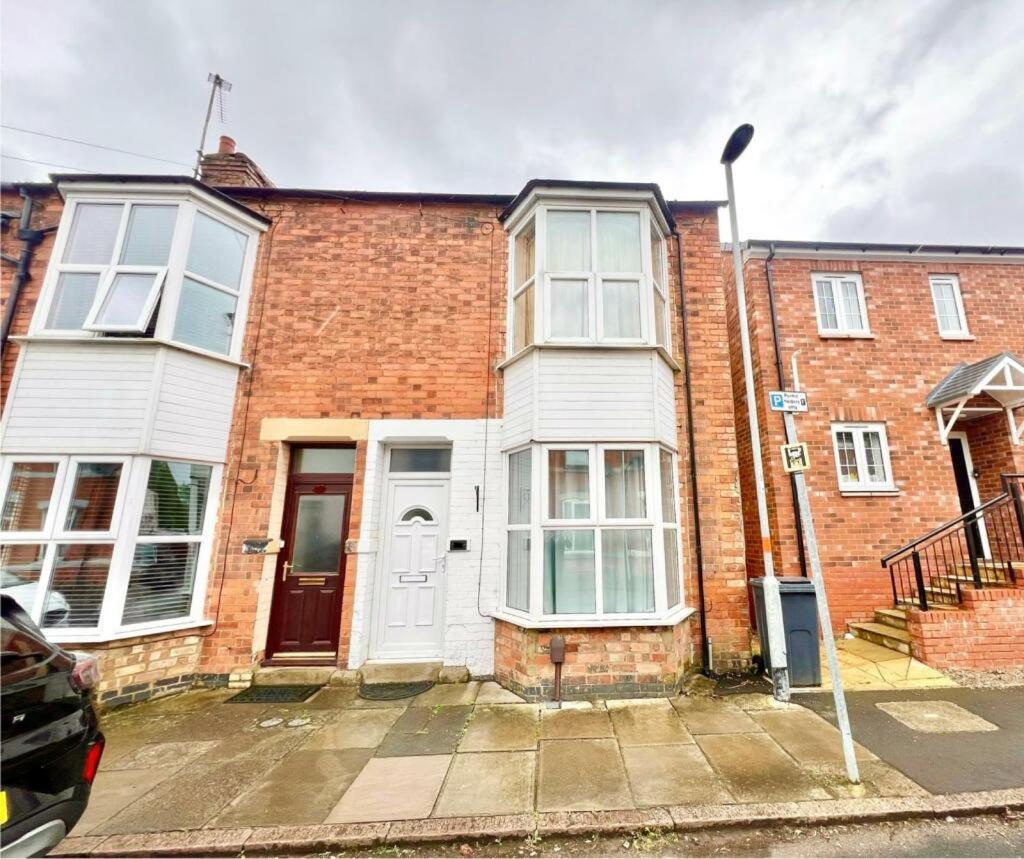 Lovely Spacious Room Near Train Station And University Dallington  外观 照片