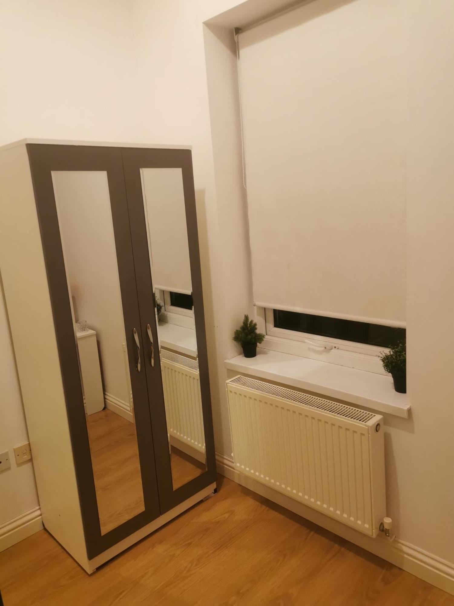 Lovely Spacious Room Near Train Station And University Dallington  外观 照片